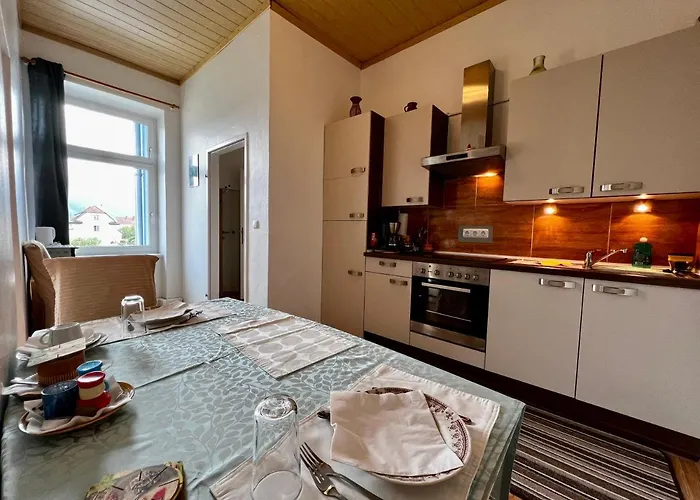 Abdalla Апартаменты Книттельфельд