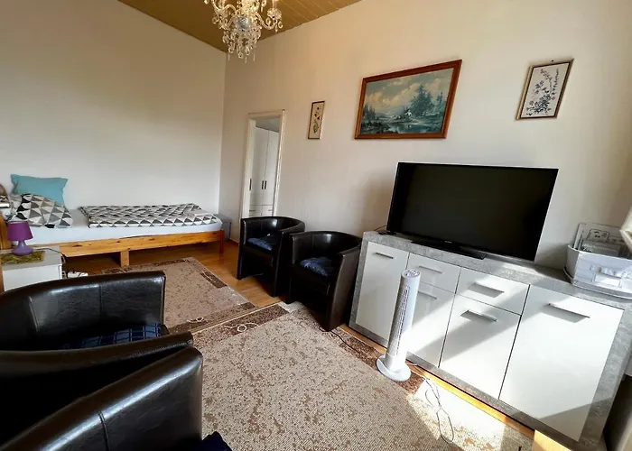 Abdalla Апартаменты Книттельфельд